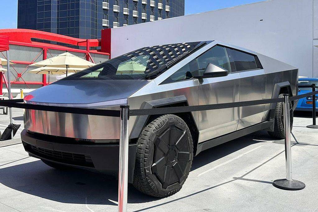 Tesla designer gives closer look at quirky Cybertruck features