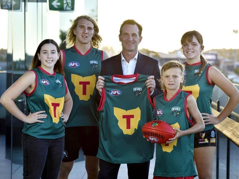 League CEO Andrew Dillon (centre) at the launch of the AFL's 19th team, the Tasmania Devils. (HANDOUT/SOLSTICE DIGITAL)